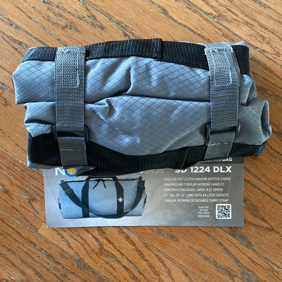 North Star medium gear bag Sd 12x24 dlx grey brand new unopened - Picture 4 of 5